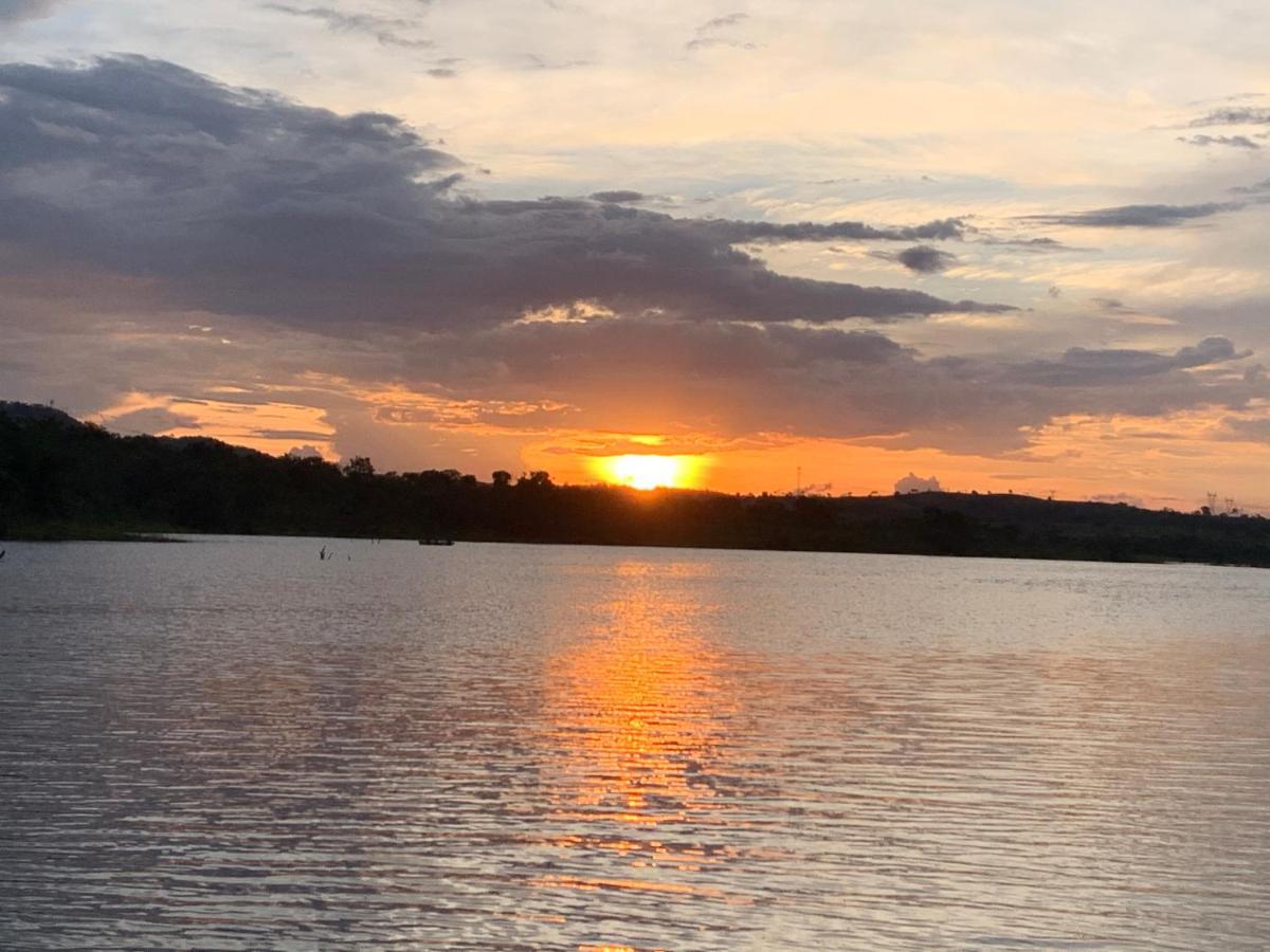 Chale Com Jacuzzi Vista Do Lago Alexania ภายนอก รูปภาพ